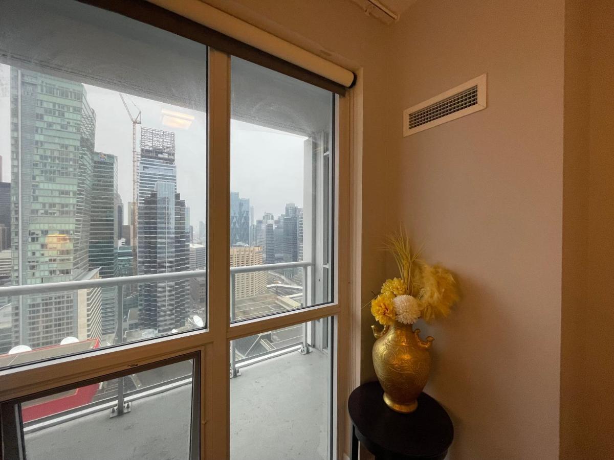 Luxury Condo With Cn Tower View Toronto Exterior photo